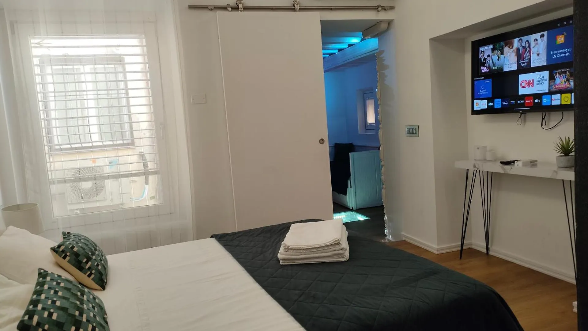 Marylin Apartment Via Della Croce Rome